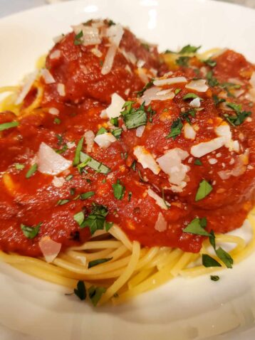 Spaghetti and meatballs