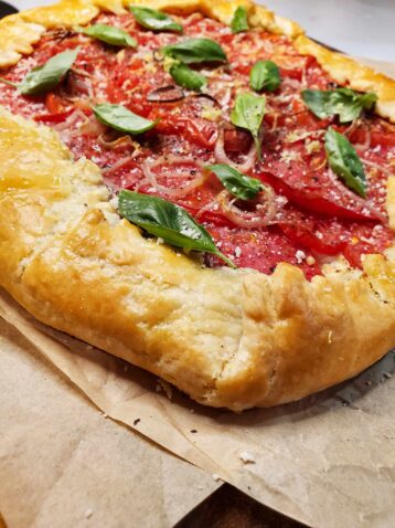 Heriloom tomato galette
