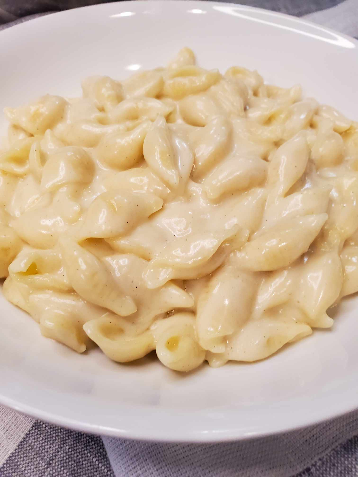 Easy Cheesy White Cheddar Mac! - She's Got The Cooks