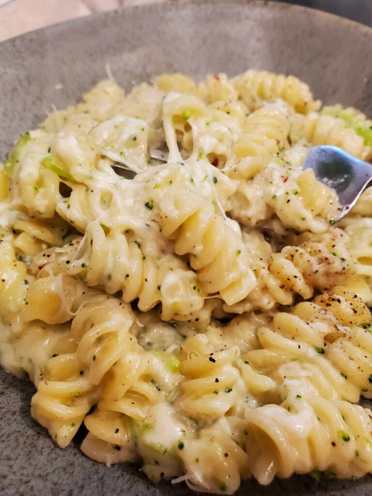 Broccoli mac and cheese